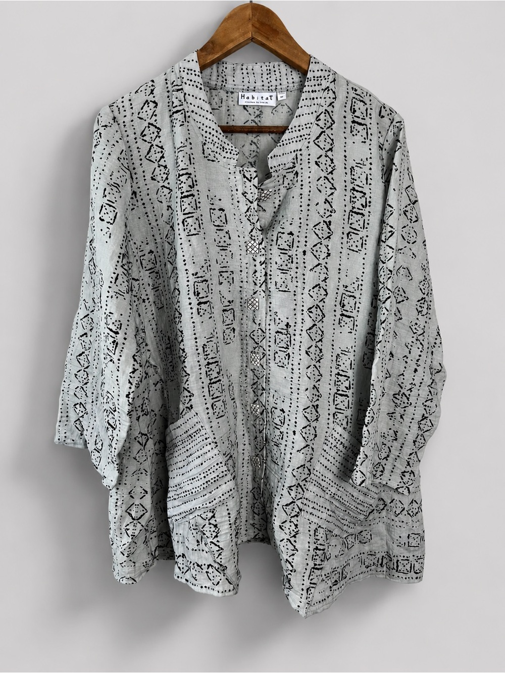 Habitat Light Grey geometric Pattern Artsy Relaxed Fit Oversized Button Up Top M